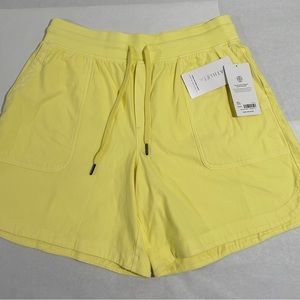 NWT Athleta Yellow Farallon Midi Drawstring Shorts w/ Pocktets